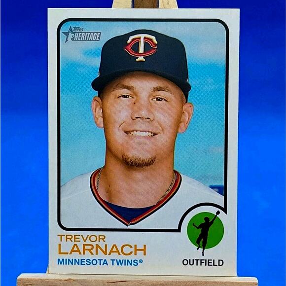 2022 Topps Heritage High Number - Trevor Larnach #557 - Picture 2 of 4